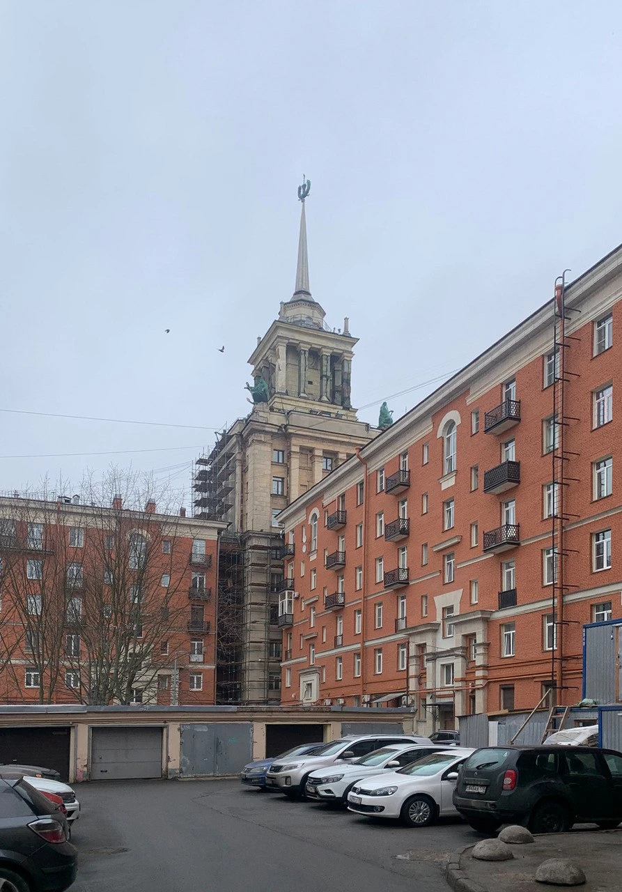 Дом с башней на Московском проспекте получил статус регионального памятника - tvspb.ru