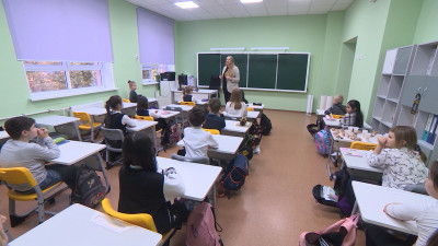 В Петербурге 6 июля стартует вторая волна приема заявлений на зачисление в первый класс