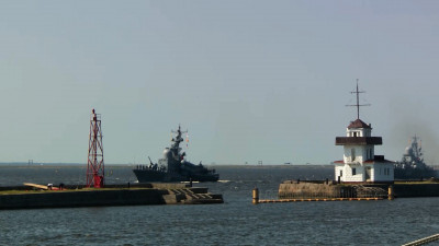 Праздник в морской столице: Как Петербург отмечает День ВМФ России