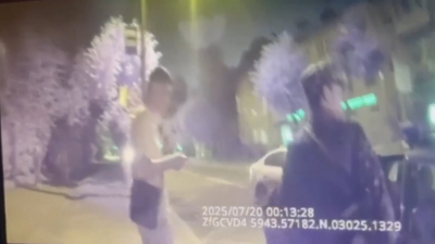 В Пушкине Росгвардия задержала хулигана с голым торсом, повредившего остановку