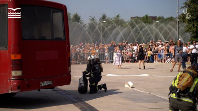 В парке 300-летия прошел фестиваль пожарных-спасателей