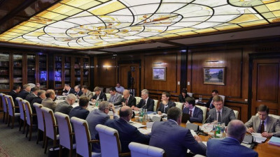 Виталий Савельев провел совещание по реализации проекта строительства ВСМ Москва – Санкт-Петербург