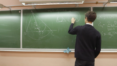 Петербургский школьник завоевал золото на международной математической олимпиаде