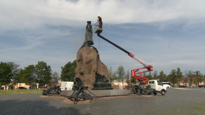В Кронштадте ко дню Военно-Морского Флота приведут в порядок несколько памятников