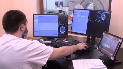 Неделя сохранения здоровья мозга: неврологи Петербурга обсудили раннюю диагностику когнитивных расстройств