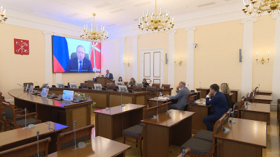 На совещании в Смольном обсудили поддержку садоводств и цифровизацию