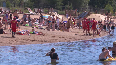 Роспотребнадзор: только один пляж в Петербурге пригоден для купания