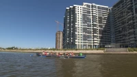 В Петербурге прошла гребная регата «Огни Залива»