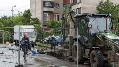 Реконструкцию водопроводов на Двинской улице планируют завершить до ноября