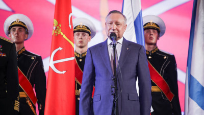 На концерте в БКЗ «Октябрьский» ко Дню ВМФ Александр Беглов поблагодарил всех, кто защищает морские рубежи России и выполняет задачи специальной военной операции