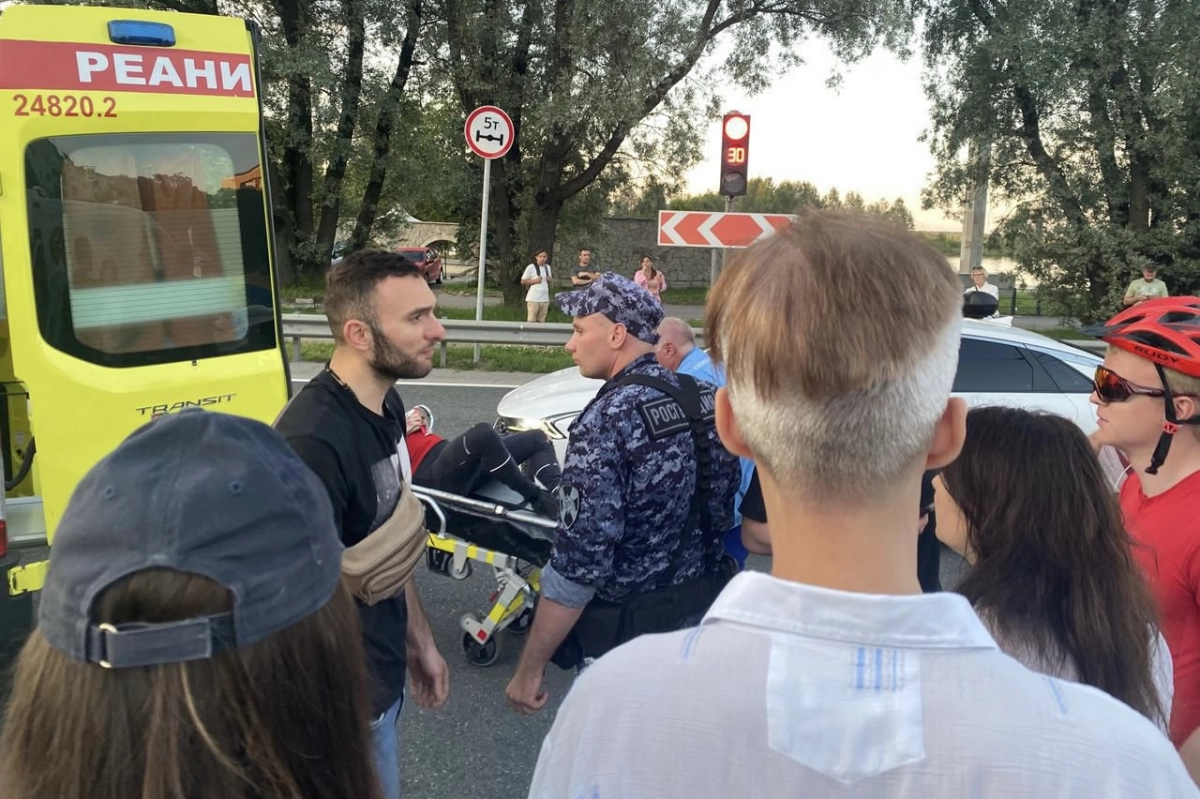 В Сестрорецке «Мерседес» переехал велосипедиста - tvspb.ru