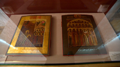 Старинные иконы из коллекции графов Строгановых представили в их фамильном доме на Мойке