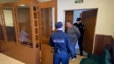 Жителя Колпино, который зарезал жену на глазах у ребенка, арестовали до 31 августа