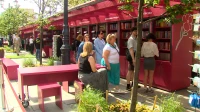 На «Книжных аллеях» стартовала Неделя семьи