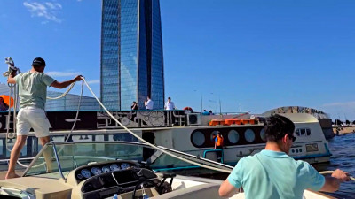 Морской крестный ход едва не омрачило ЧП с теплоходом в Финском заливе