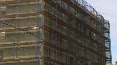 К октябрю 2025 года в Петербурге планируют отремонтировать фасады 260 зданий