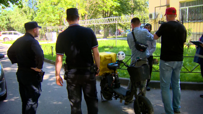 Доставка по-петербургски: Как курьеры соблюдают новые правила работы