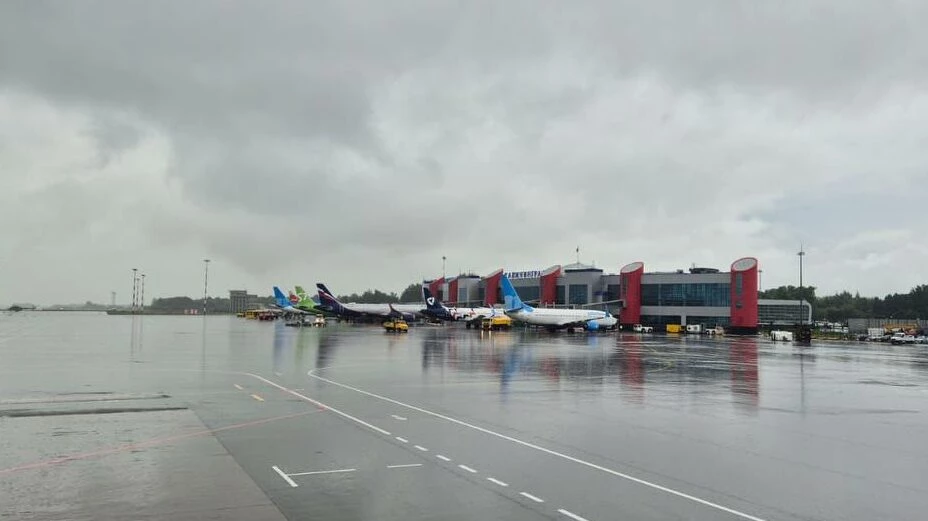 В Калининграде три самолёта из-за непогоды перенаправили в Пулково - tvspb.ru