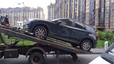 Семейная пара из Петербурга лишилась автомобиля из-за долга в 1,4 млн рублей