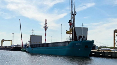 Между Петербургом и Калининградом запустили новое грузовое судно «Елена»