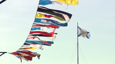 Флаги и праздничная подсветка: как преобразится Петербург ко Дню ВМФ