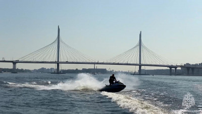 С начала навигации петербургские спасатели провели более 100 рейдов в акватории Северной столицы