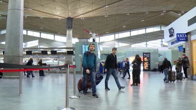 В Пулково объяснили, почему ввели плату за посещение комнаты для курения