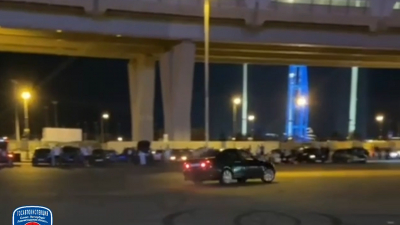 Инспекторы ДПС выявили 5 пьяных водителей на сходке стритрейсеров у «Газпром Арены»