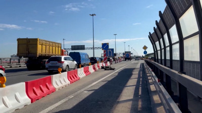 Петербуржцев предупредили о введении временных ограничений на КАД в связи с дорожными работами