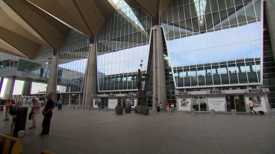 18 самолетов из-за ограничений в московских аэропортах ушли на запасной аэродром — в Пулково