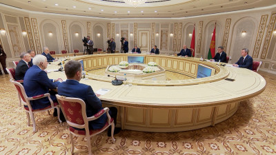 Александр Беглов: Петербург и Республика Беларусь договорились об углублении интеграции в промышленности, высоких технологиях и медицине