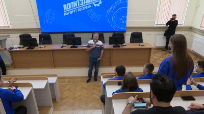 Политическая карьера и творчество: в Петербурге стартовал федеральный проект «ПолитЗавод»