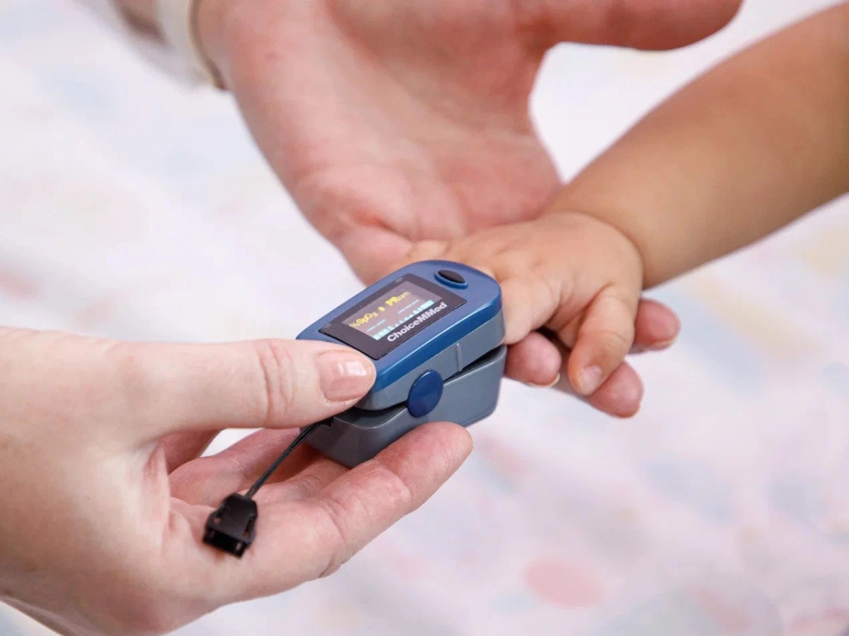 Врачи спасли четырехлетнюю девочку с редким генетическим заболеванием сердца - tvspb.ru