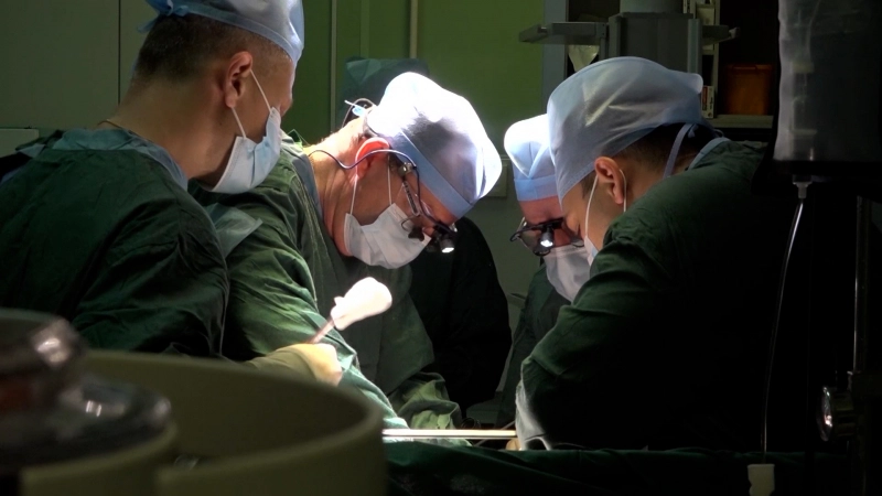 Петербургские врачи провели первую в России операцию новорожденной с редким сочетанием пороков - tvspb.ru