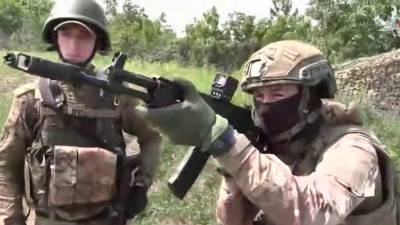 Штурмовики группировки войск «Южная» отработали способы противодействия атакам FPV-дронов в зоне СВО