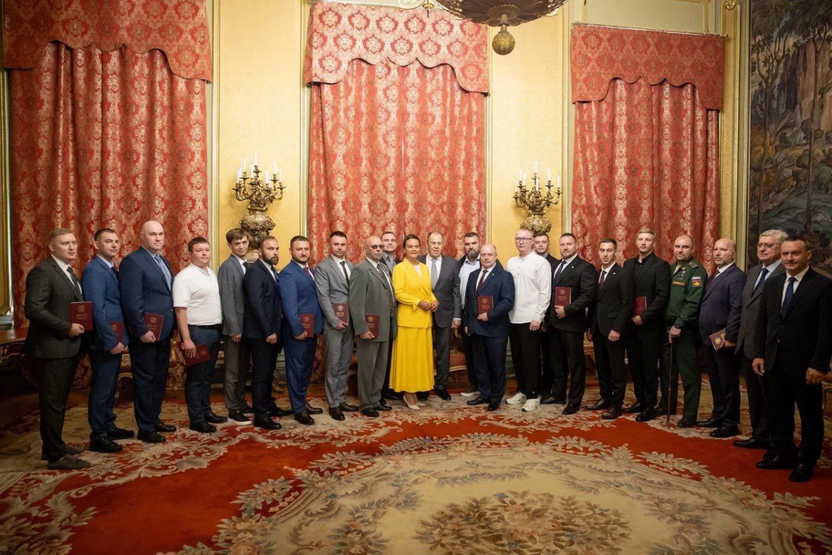 Трое ветеранов СВО из Петербурга успешно завершили профпереподготовку в МГИМО МИД России по программе «Управление городской инфраструктурой и развитием территорий» - tvspb.ru