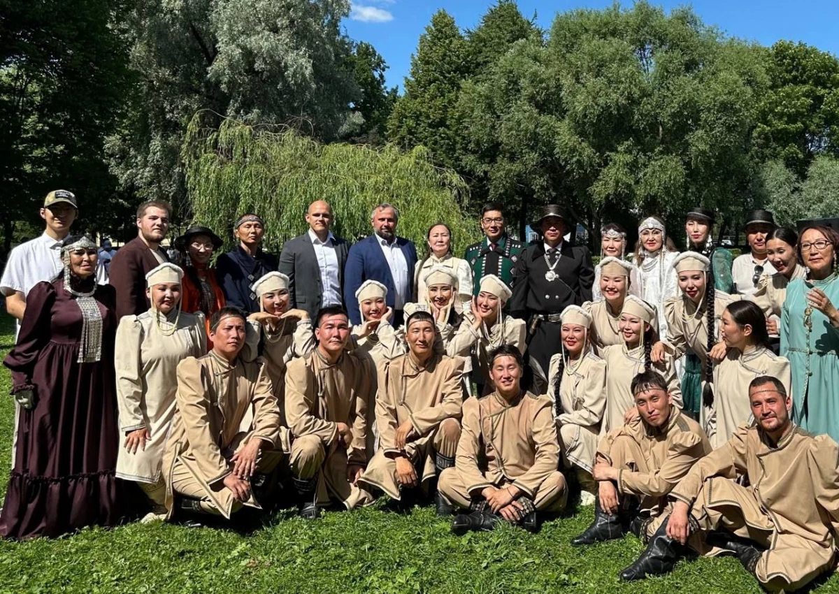 В Сампсониевском саду впервые отметили якутский праздник Ысыах - tvspb.ru