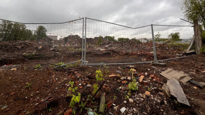 На Васильевском острове ликвидируют незаконную свалку