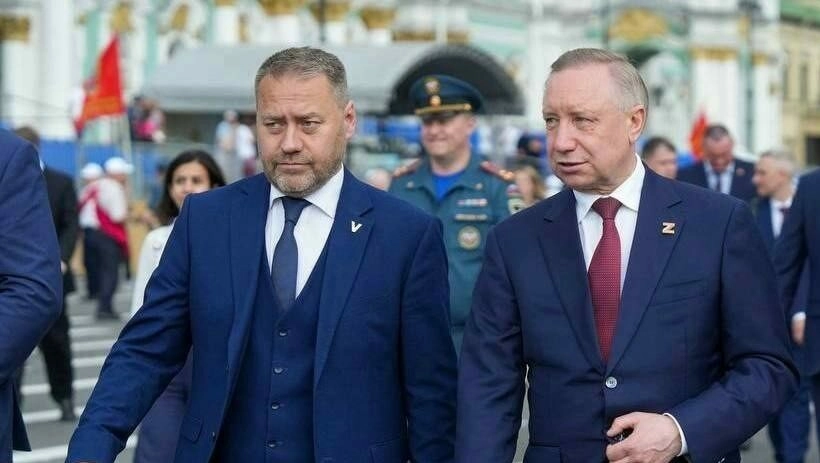 Александр Беглов и Александр Бельский заложили в Мариинском дворце «Капсулу времени» - tvspb.ru