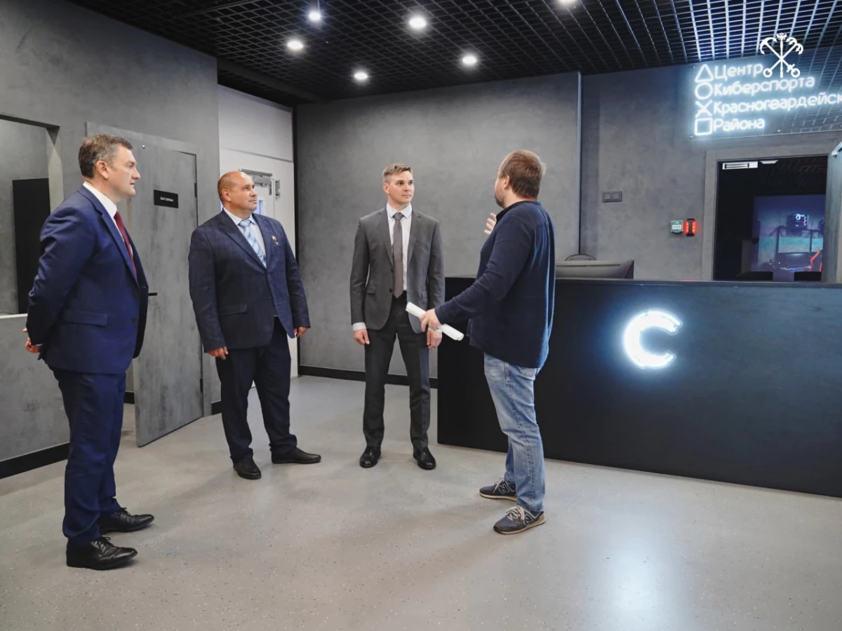 Участники федеральной программы «Время героев» познакомились с лучшими практиками Красногвардейского района - tvspb.ru