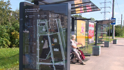 На остановках в Петербурге установили более 570 единиц информационного оборудования