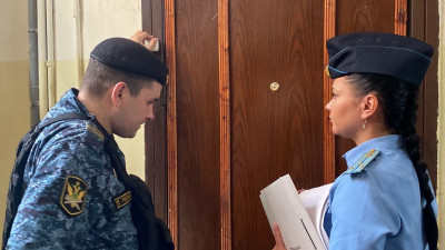 Петербурженка добилась взыскания пяти млн рублей с УК за протечки