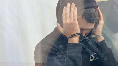 Водителю Rolls-Royce, который сбил байкера на Петергофском шоссе, продлили арест до 1 октября