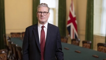 Стармер: Великобритания и Франция возглавят миссию по защите свободы навигации в Ормузе