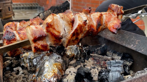 Завтрак до рассвета, горячий чай и другие хитрости правильного питания в жару