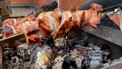 Гастроэнтеролог объяснила, как питаться в жару