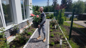 Зарядка на грядке: как не только не оставить своё здоровье в огороде, но и превратить битву за урожай в настоящую фитнес-тренировку