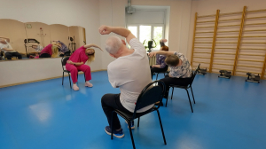 Зарядка для людей «серебряного» возраста. Упражнения на общее укрепление организма