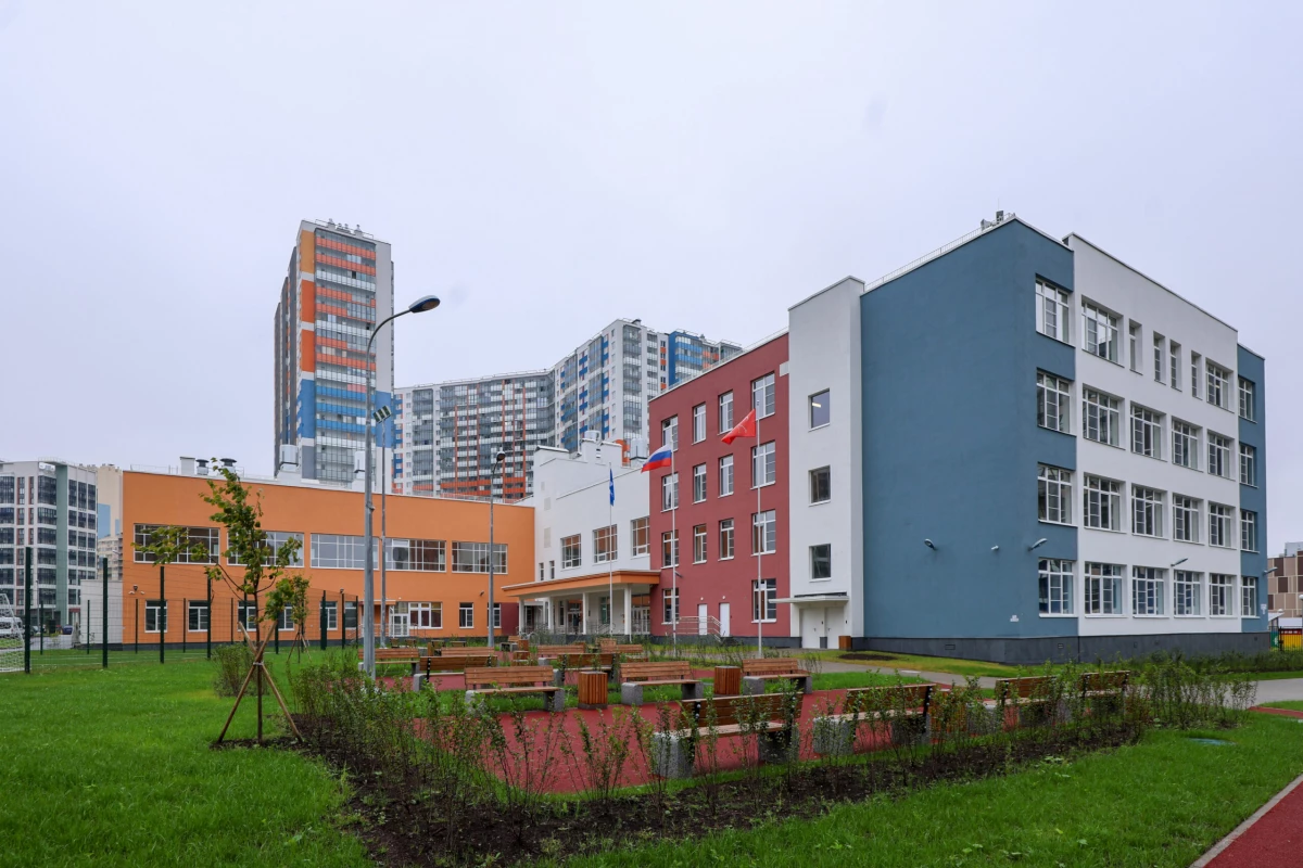 Александр Беглов: За последние шесть лет Петербург получил уже более 150 школ и 250 детских садов, построенных по «петербургскому стандарту» - tvspb.ru