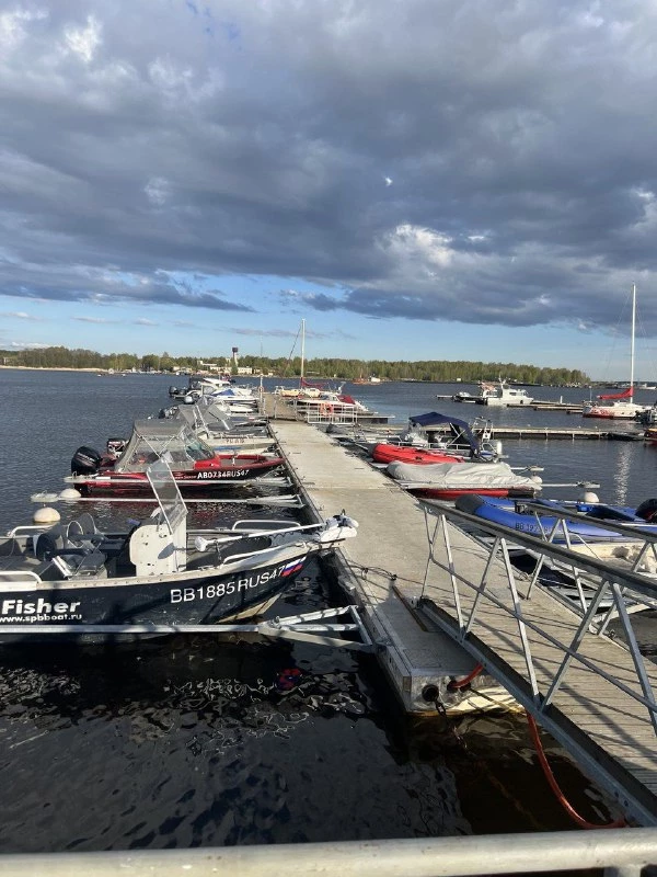 Прокуратура выявила нарушения при эксплуатации баз-стоянок для маломерных судов - tvspb.ru